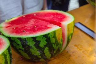 大早上吃瓜,揭秘大早上吃瓜的奇妙体验