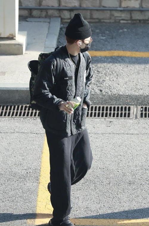 男装吃瓜,揭秘时尚圈那些不为人知的幕后故事