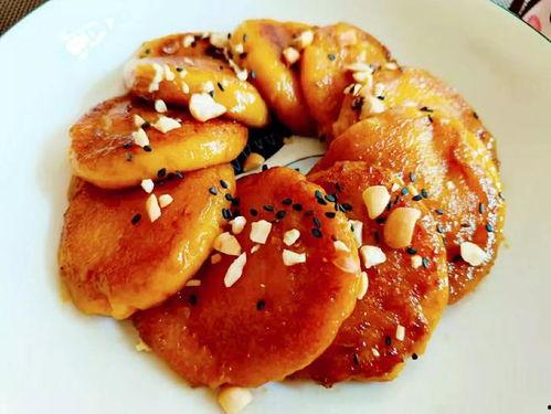 小孩吃瓜被抢吃皮,小孩吃瓜引发的趣味一幕