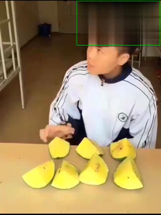 带你吃瓜搞笑宿舍名,带你吃瓜，揭秘校园里的欢乐时光