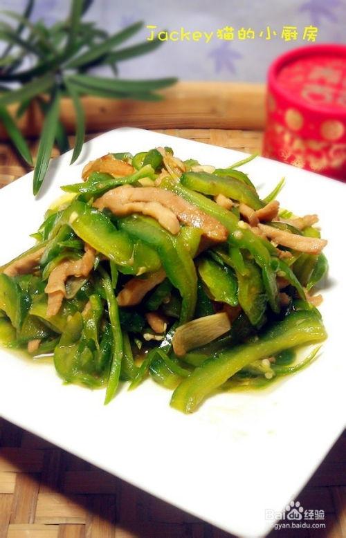 吃长瓜炒辣椒肉,家常美味，营养满分